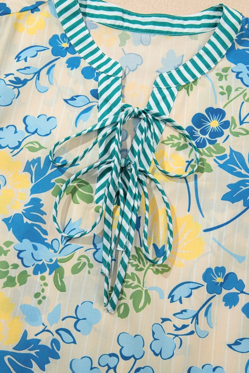 Vestido Floral Listrado Azul Manga Bufante Curta com Borda