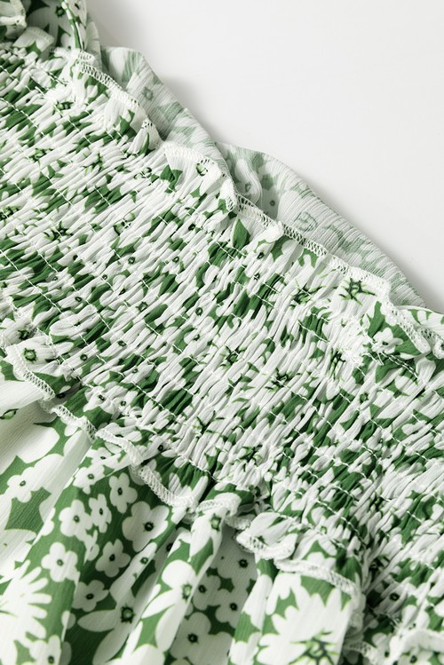Vestido Curto Floral Verde Gola Quadrada Franzido Cintura Camadas Babados