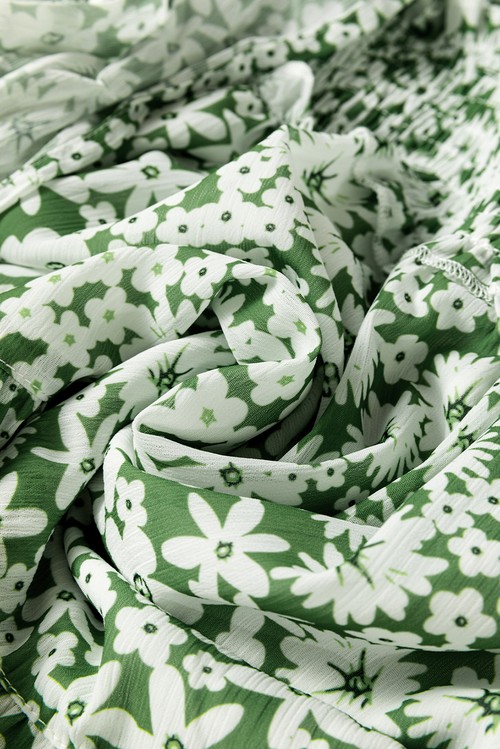 Vestido Curto Floral Verde Gola Quadrada Franzido Cintura Camadas Babados