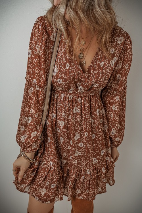 Vestido Curto Boho Floral Marrom Manga Bufante Ruffled Gola V
