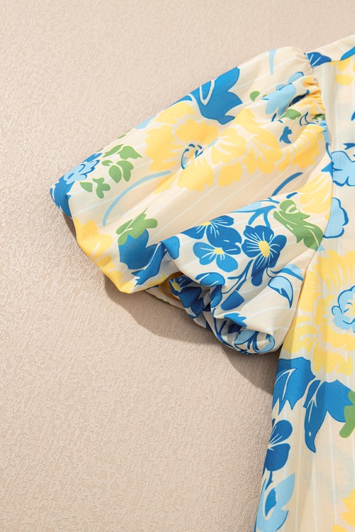 Vestido Floral Listrado Azul Manga Bufante Curta com Borda