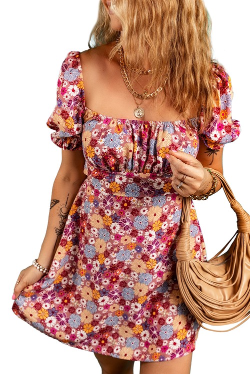 Vestido Curto Floral Vermelho Manga Bufante Gola Quadrada Nó nas Costas