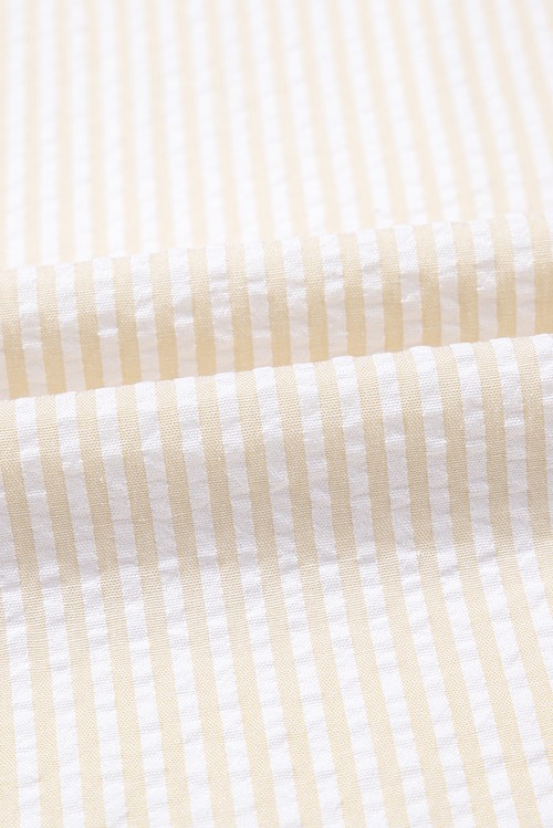 Vestido Camiseta Listrado Bege Seersucker Manga Bufante Gola Redonda Contraste