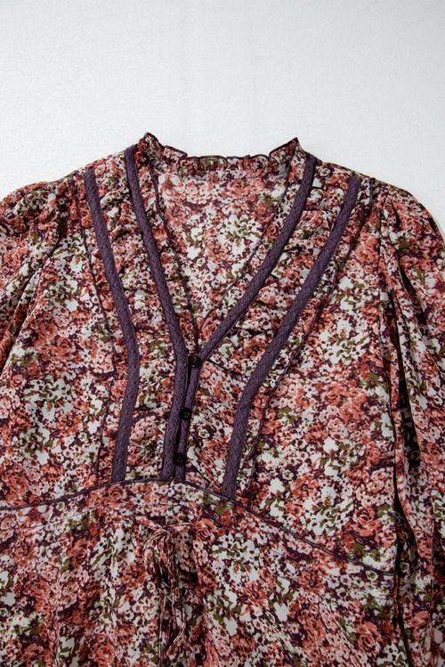 Vestido Midi Floral Marrom Fenda Frontal Camadas Babados Gola V