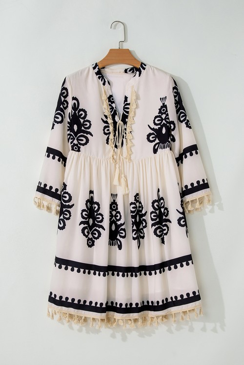 Vestido Curto Bege Western Estampa Tassel Gola V Notched